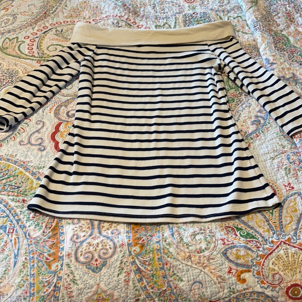 Women’s boatneck sweater/tee